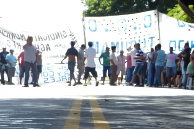 El Gobierno busca desactivar la protesta y llama a los gremios estatales a dialogar