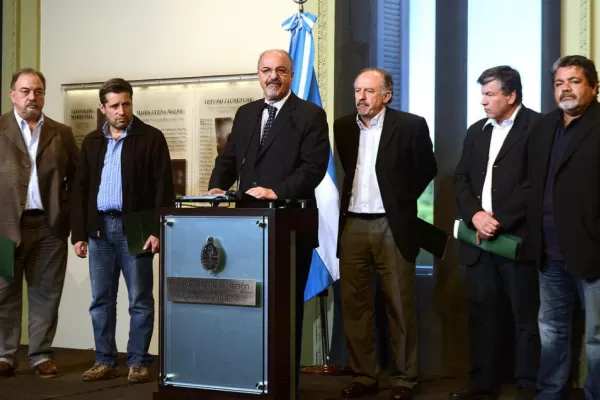 La UIA quiere que no se disparen los salarios