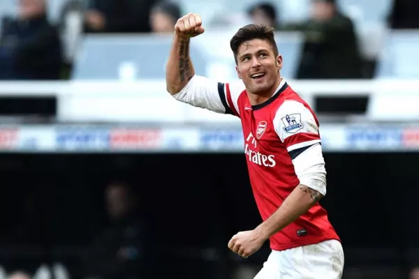 Arsenal recuperó la punta en la Liga Premier