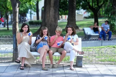 Se vuelve a prender el asador: anuncian una máxima de 42°