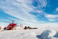Rescataron a los pasajeros del barco atrapado en la Antártida
