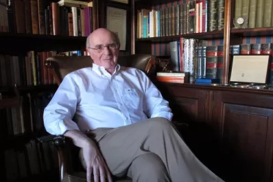 “Entrar a nuestras ciudades implica atravesar anillos de miseria y paisajes de degradación”