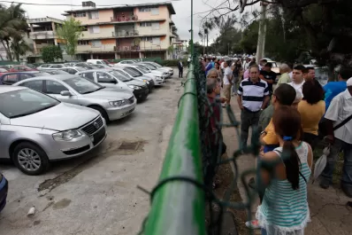 El alto precio de los autos indigna a los cubanos