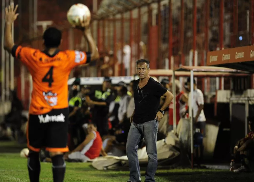 CALMA. Juan Amador Sánchez le restó importancia a la postergación del torneo. 