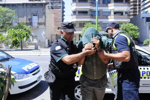 Seguirán presos los ocho policías rebeldes