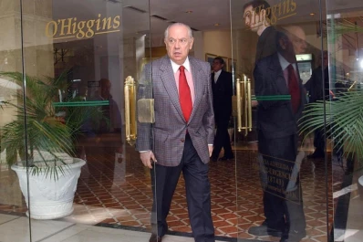 Ordenan agilizar la investigación contra Corach en la causa AMIA