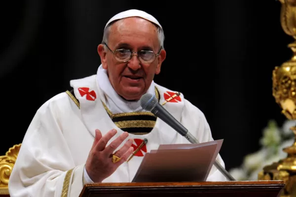 El Papa restringe el título de “monseñor” en la Iglesia