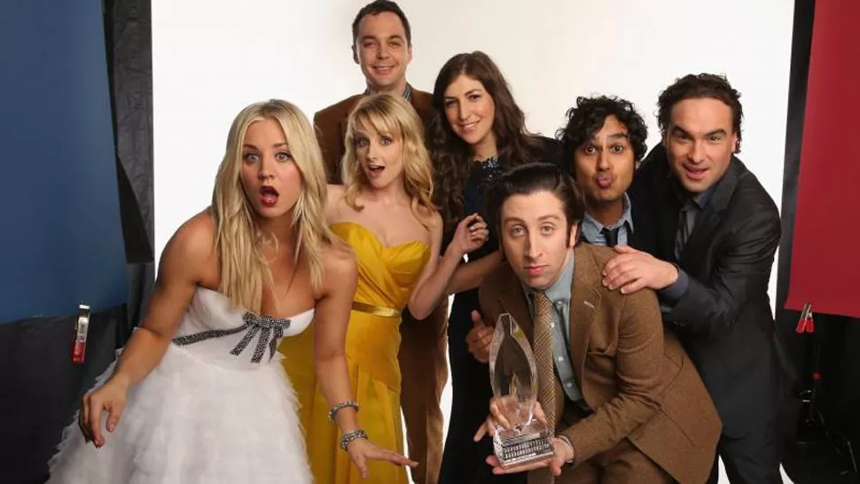 REIRSE MÁS. Los chicos de The Big Bang Theory siguen sumando premios. FOTO TOMADA DE LACOSACINE.COM