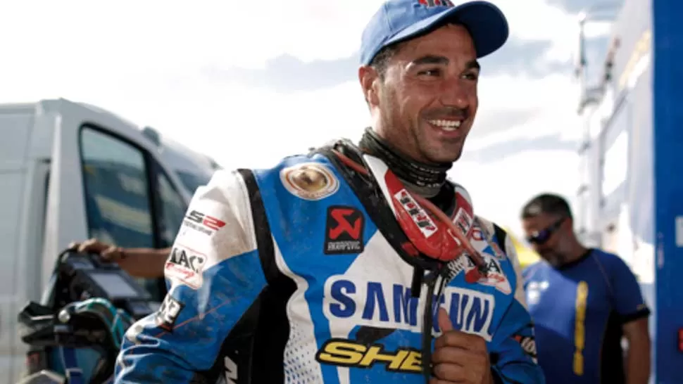 SÚPER FELIZ. Juan Pedrero García le puso onda a la jornada de Motos: ganó su primer especial, a muy buen ritmo. FOTO DE DAKAR.COM
