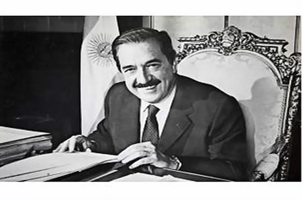 HACE 26 AÑOS. Raúl Alfonsín firmó el 21 de julio de 1987 el decreto 1.156, que establecía la creación del ente para el traslado de la Capital Federal. FOTO DE marcospaz.com.ar