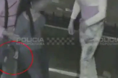 Filman a una travesti que robaba a sus clientes