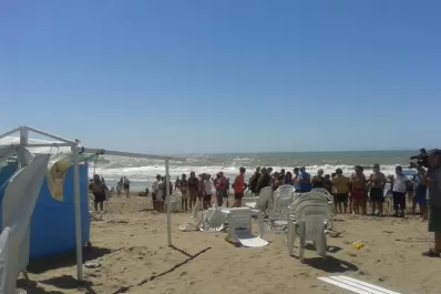 En las playas de Villa Gesell todos trataban de hallar una explicación