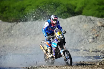 Coma tiene media carrera de Motos en el bolsillo