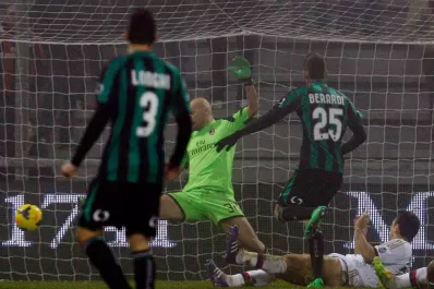 Un juvenil de 19 años le hizo cuatro goles al Milan