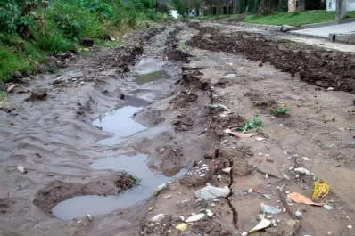 Parece que el Dakar pasó por las calles de un barrio de Yerba Buena