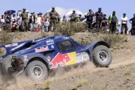 Carlos Sainz abandona el Dakar por un accidente