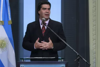 Capitanich: La Presidenta no otorga patente de corso a cada funcionario