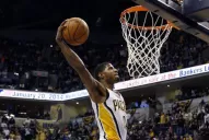 Video: La impresionante volcada de Paul George