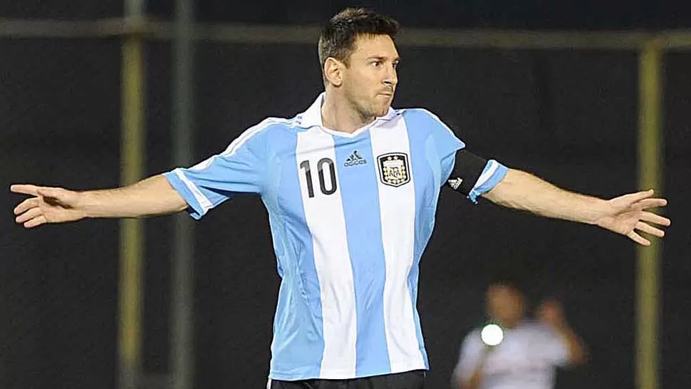 MAGICO. Toda Argentina espera que Messi se ilumine para conseguir la tercera Copa del Mundo. ARCHIVO TELAM