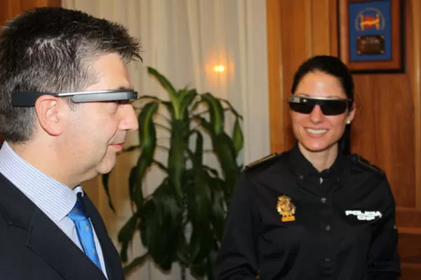 La Policía española podría usar Google Glass en sus patrullajes