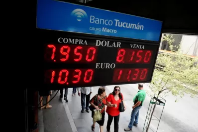 El dólar se obtuvo en bancos y a cuenta gotas