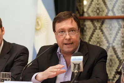 En Río Negro reducen la planta de funcionarios y bajan salarios