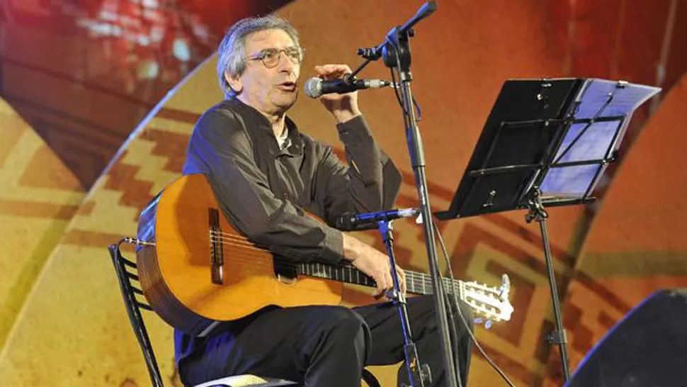 CRÍTICO. Juan Falú se quejó por haber sido sacado del escenario cuando aún quedaba una canción por interpretar. FOTO TOMADA DE LAVOZ.COM.AR