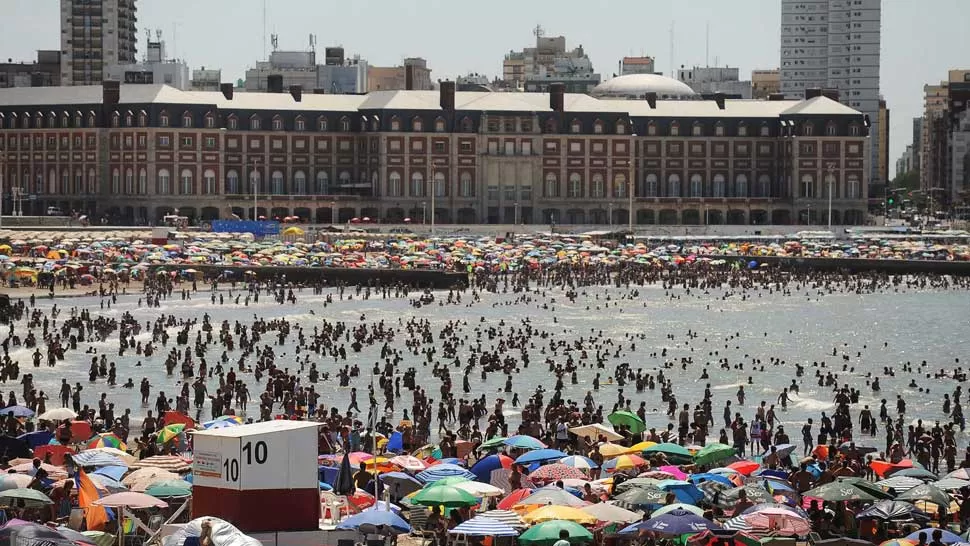 MEJORIA. Los números mejoraron con respecto a la temporada pasada en el destino más popular de la costa atlántica. ARCHIVO TELAM