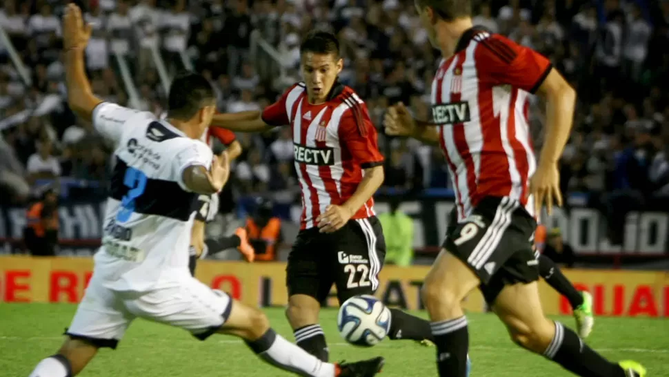 DESQUITE. Gimnasia y Estudiantes igualaron el primer partido. FOTO TOMADA DE PLANETAEDLP.COM.AR