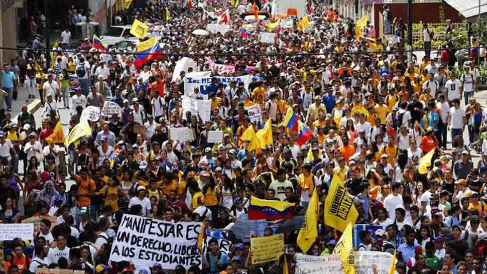CONTRA MADURO. Hubo protestas masivas contra el gobierno de Venezuela. REUTERS