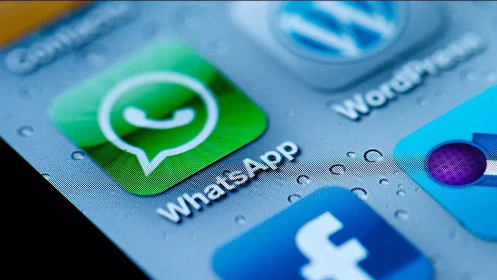 QUEJAS. Usuarios de WhatsApp comentan sobre fallas en el sistema. FOTO TOMADA DE MASHABLE.COM