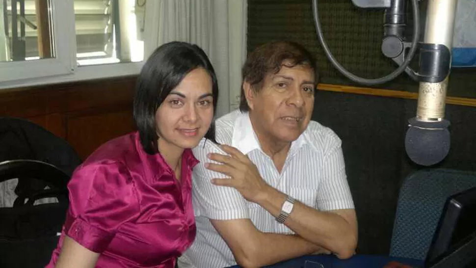 PEDIDO. Jorge Catalán, en la foto junto a Laura Trejo, se encuentra en un delicado estado de salud. FOTO TOMADA DE FACEBOOK.COM/JORGE.CATALAN.75033