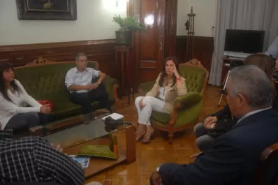 Docentes podrían no volver a clases, aunque les den el 35%