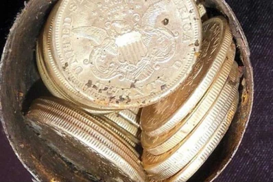 Una pareja de California encontró un tesoro en monedas de oro en el jardín de su casa