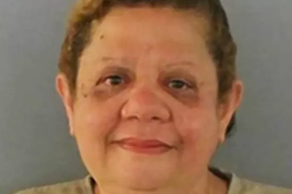 Una viuda pidió sexo al 911 y terminó arrestada