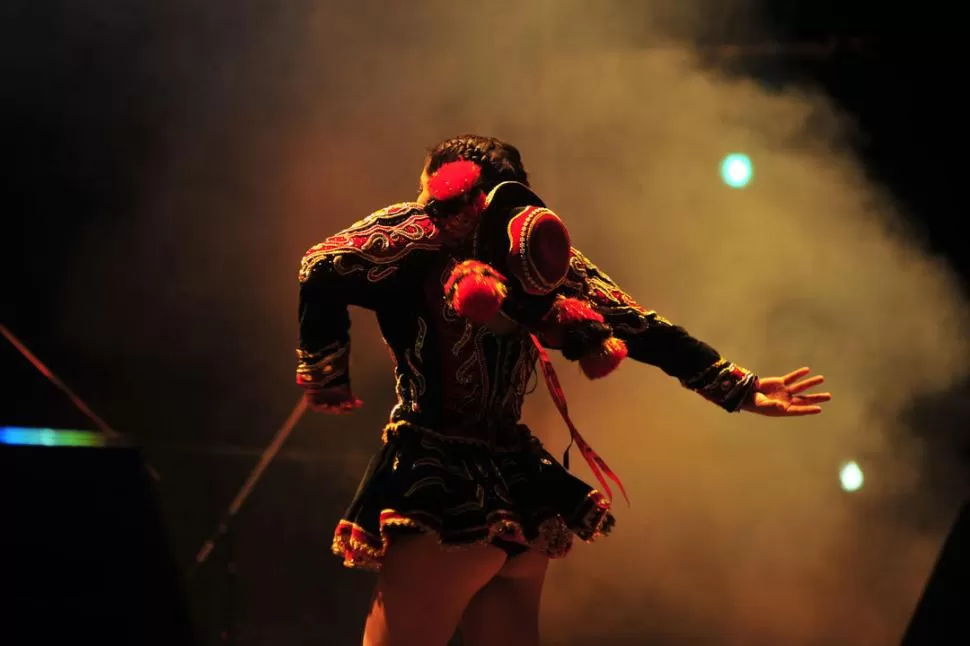 SENSUALIDAD. Este año, el “Huayra Pujllay” debutó en la Fiesta del Queso. 