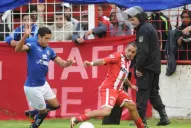 San Martín se complicó solo