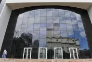 Alperovich visitó la Corte, y hoy se aprueba la ley contra dealers