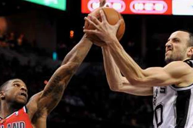 Ginóbili sumó 13 puntos en el triunfo de los Spurs