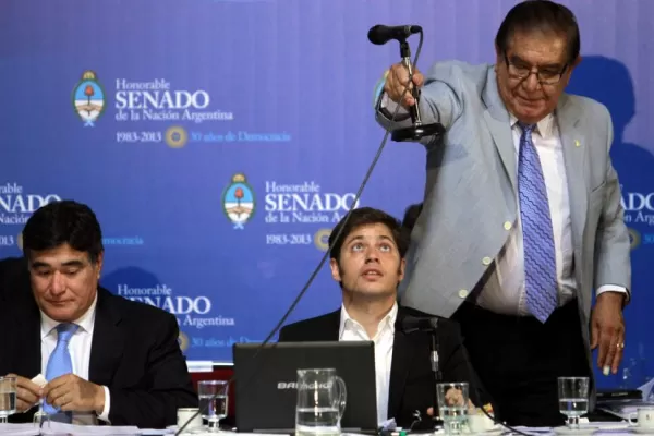 Pichetto hizo callar en el Senado a simpatizantes kirchneristas