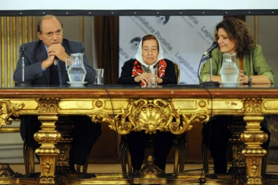 “Si quiere hacer campaña, que se la pague”