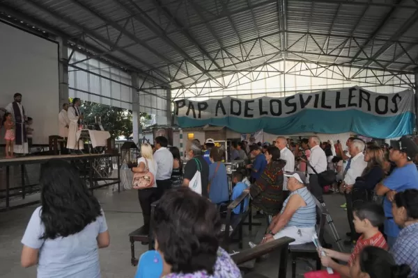 “El trabajo de los curas villeros   no es ideológico sino apostólico”