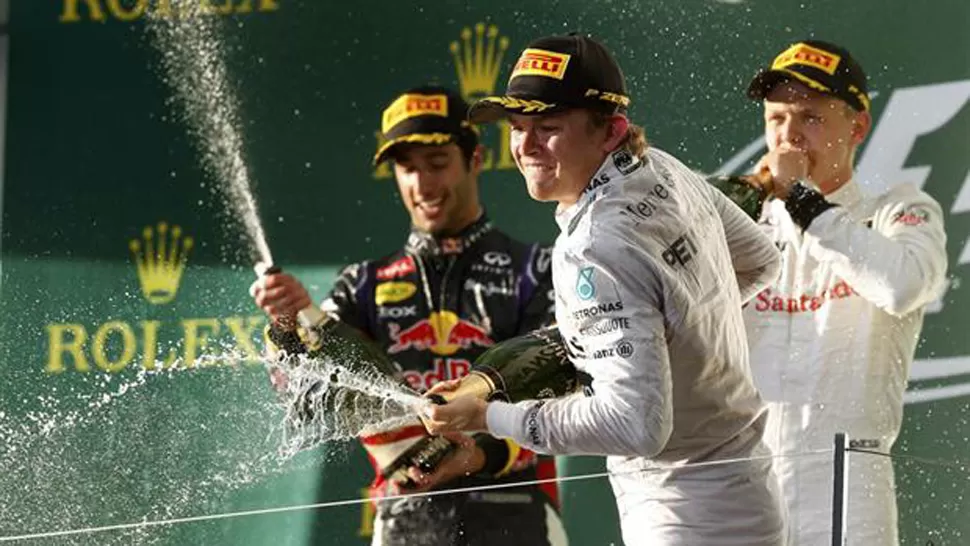 GANADOR. Nico Rosberg festeja su triunfo en Melbourne. FOTO TOMADA DE CANCHALLENA.COM