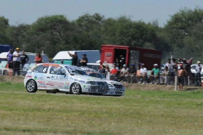 El público hizo emocionar a Lucas por su viaje a Roma