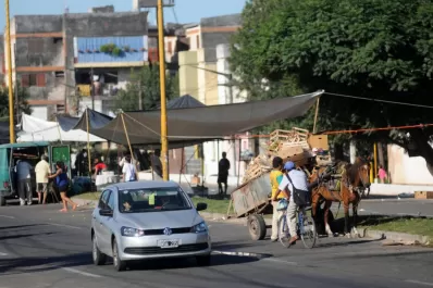 Los puesteros se adueñan de la ruta y la convierten en feria