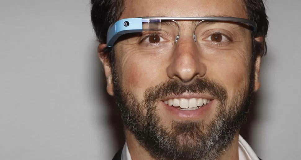 GOOGLE GLASS. Sergey Brin y los lentes de su compañía. FOTO TOMADA DE CROMO.COM.UY