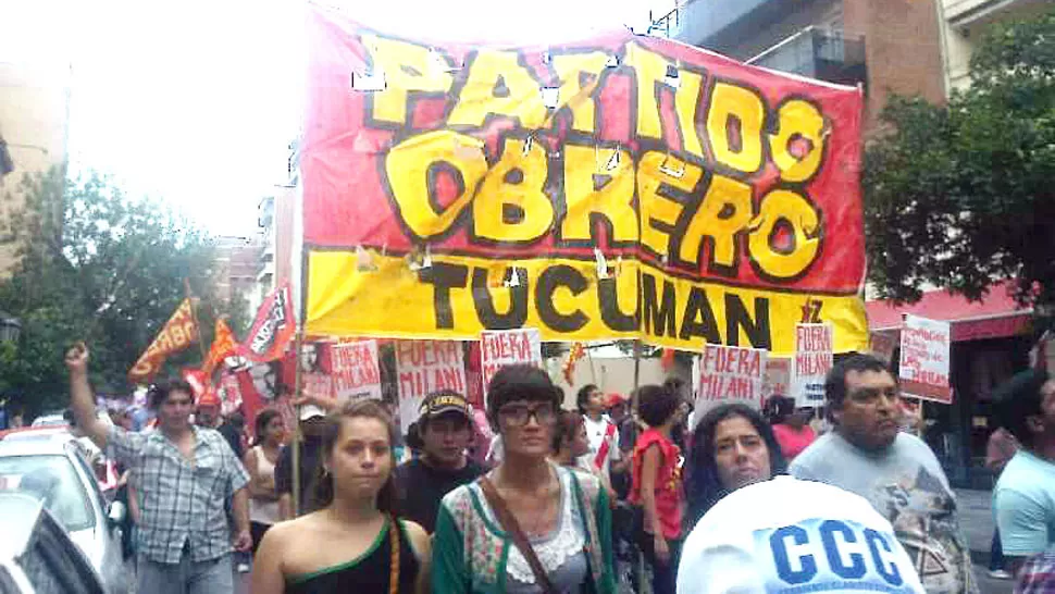 PRESENCIA. La columna del Partido Obrero fue una de las más numerosas. FOTO GENTILEZA ADRIANA MARISA OLIVERA