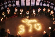 Muestran imágenes de restos del avión malasio en el Océano Índico