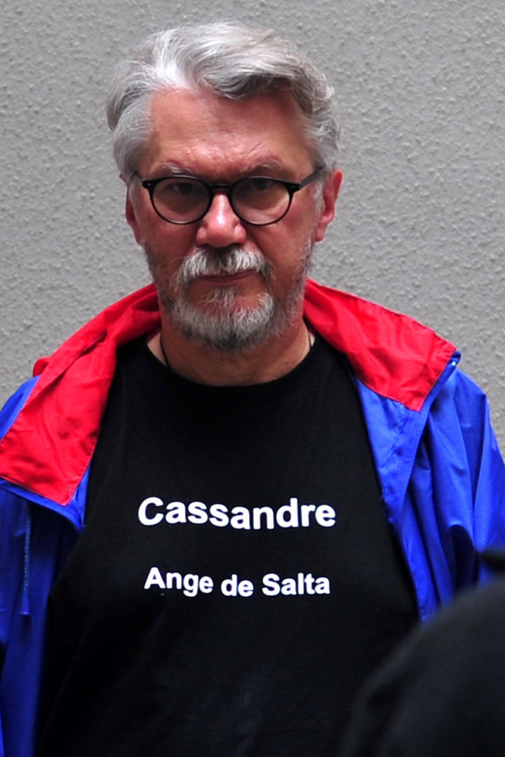 Jean Michel Bouvier imprime en remeras el dolor por la pérdida de su