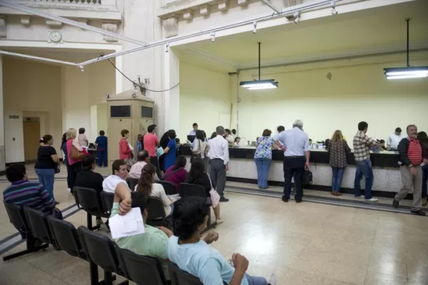 Para tramitar el nuevo DNI vas a necesitar paciencia